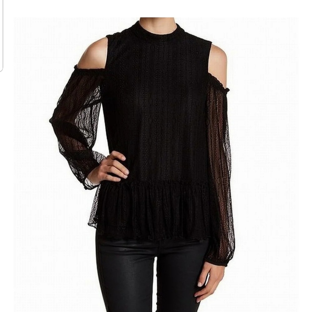 Ro&De NWOT cold shoulder lace top size small